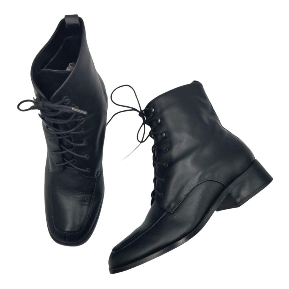 Vintage Black Lace-up Boots